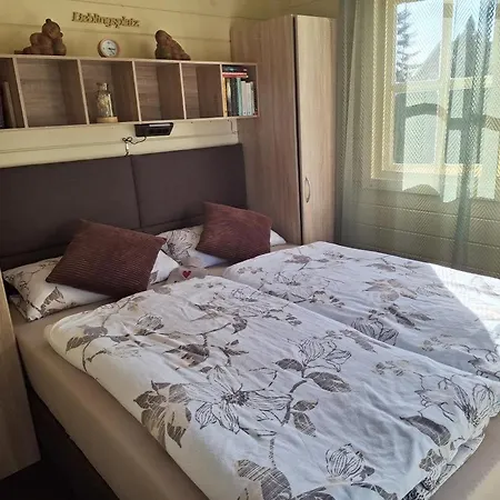 בית נופש Neu! Haus Am Teich *